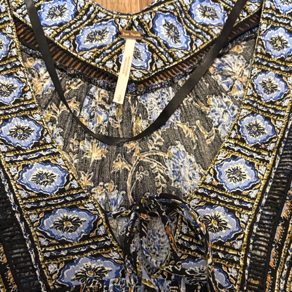 Free People Black and Blue Patterned Blouse - Picture 13 of 16